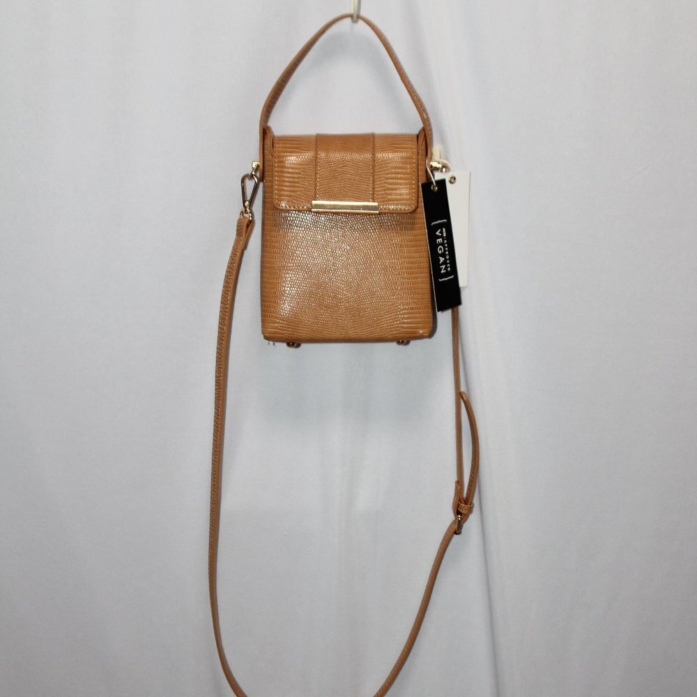 NWT Tan Vegan Hand and Crossbody Small Bag - Picture 2 of 9